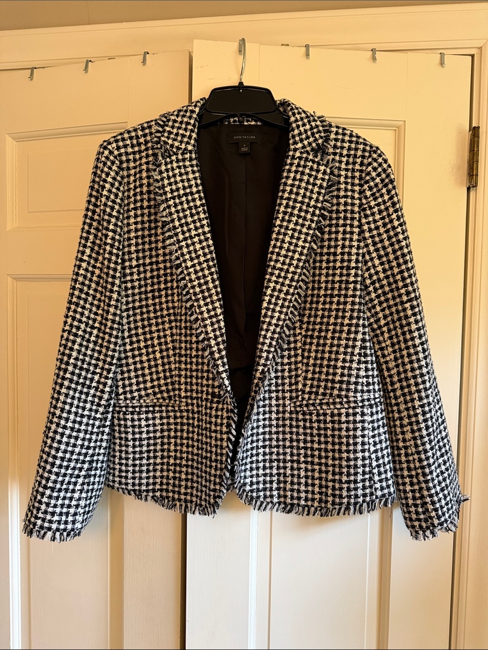 Ann Taylor Black & White Houndstooth Tweed Blazer Jacket
